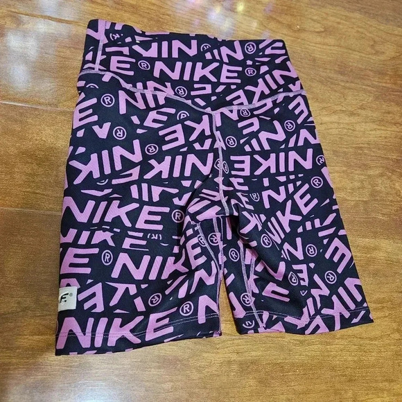 Nike Midrise Biker Shorts - Picture 2 of 6
